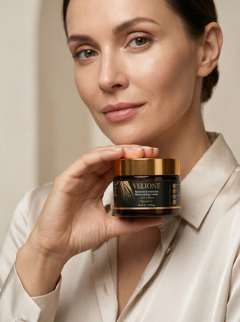 Velione AHA+BHA Yoğun Nemlendirici El & Yüz Kremi 50 ml – Leke Karşıtı & Dolgunlaştırıcı Bakım
