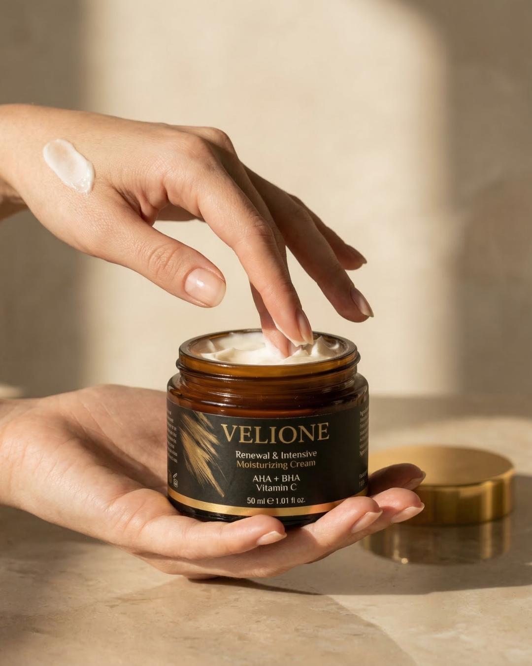Velione AHA+BHA Yoğun Nemlendirici El & Yüz Kremi 50 ml – Leke Karşıtı & Dolgunlaştırıcı Bakım